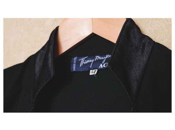 Thierry Mugler Schwarzes Cocktailkleid - Ansicht 3