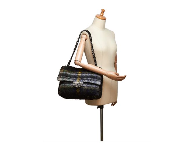 Timeless Chanel Klassische Maxi-Wolle-Ledertasche mit Klappe Schwarz Mehrfarben - Ansicht 10