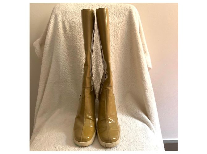 Miu Miu Lackstiefel - Ansicht 10