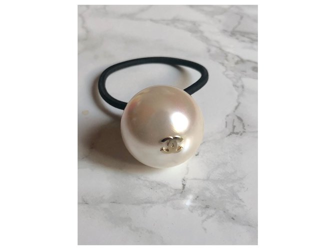 Chanel elastischer Perlenschmuck Roh - Ansicht 5
