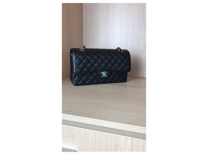 CHANEL GEFÜTTERTE KLAPPSTASCHE Schwarz Golden - Ansicht 5