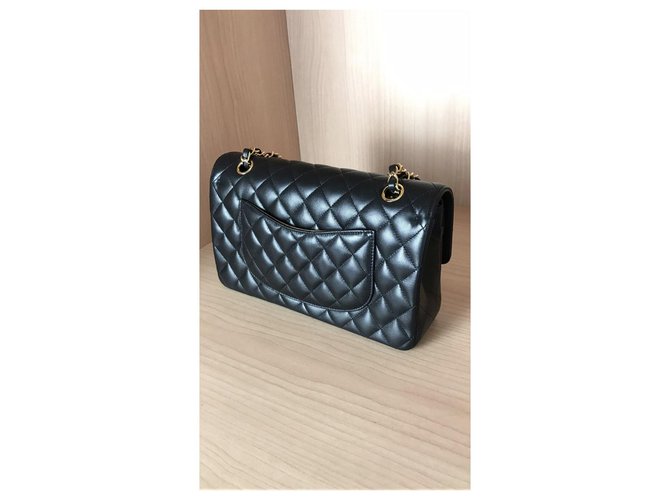 CHANEL GEFÜTTERTE KLAPPSTASCHE Schwarz Golden - Ansicht 6