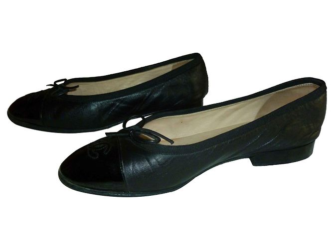 Bailarinas Chanel en charol negro - vista 2