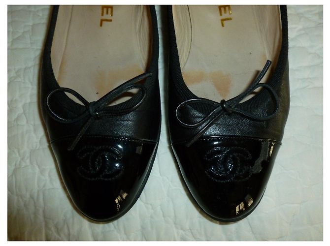 Bailarinas Chanel en charol negro - vista 3