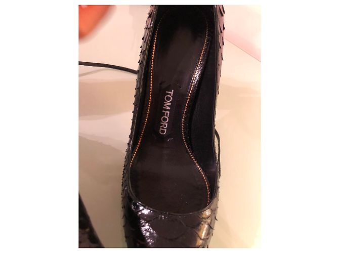 Tom Ford Python High Heels Schwarz Goldener Verschluss - Ansicht 6