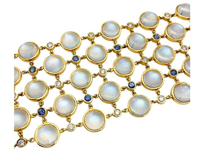 Temple St Clair St Clair Temple "Rainbow Moonstone" pulseira de ouro amarelo, pedras da lua, diamantes e safiras. - vista 6