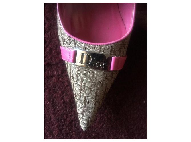 Décolleté Christian Dior in pelle fucsia 38 - vista 3