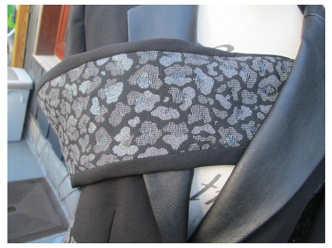 Autre Marque Blazer Nero con Collo in Pelle e Lurex Argentato - vista 3
