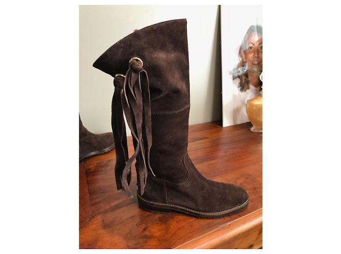 Botas altas Chanel de piel de ciervo marrón oscuro - vista 3