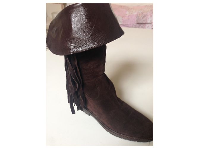 Botas altas Chanel de piel de ciervo marrón oscuro - vista 4