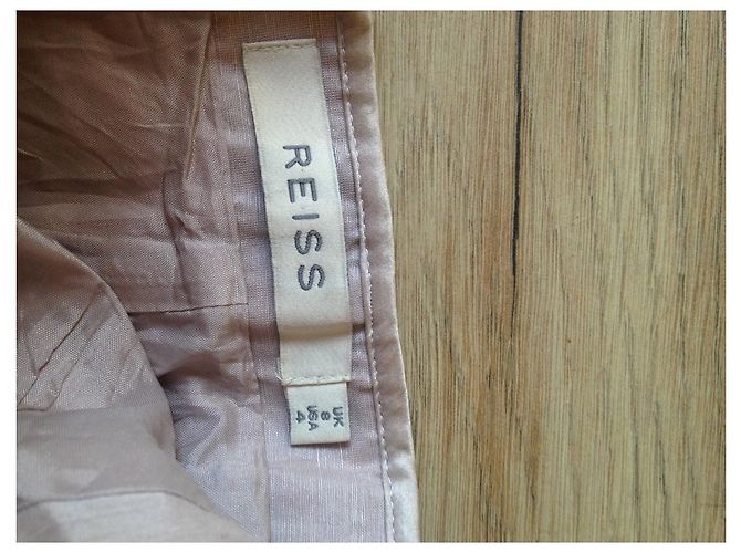 Vestido strapless com folhos Reiss em seda e linho rosa e preto - vista 3