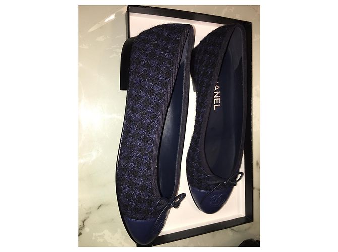 Ballerine Chanel nero / blu / nero - vista 2
