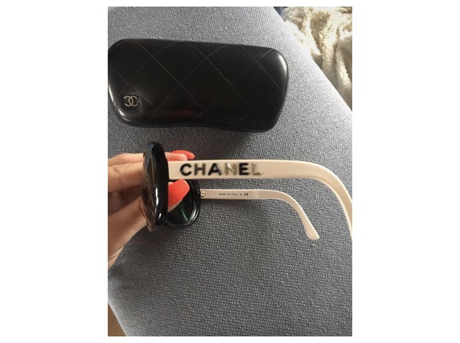 Chanel Occhiali da sole Nero Bianco - vista 4