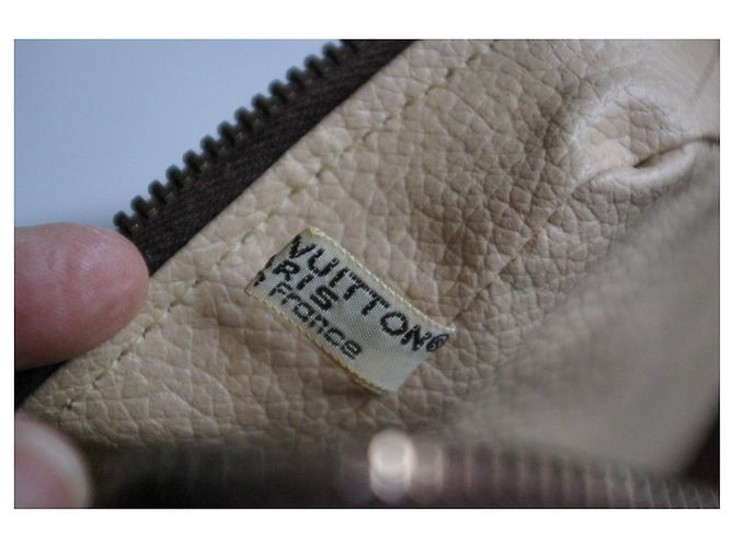 Louis Vuitton Vanity Case 28 Monogram Marrone - vista 8