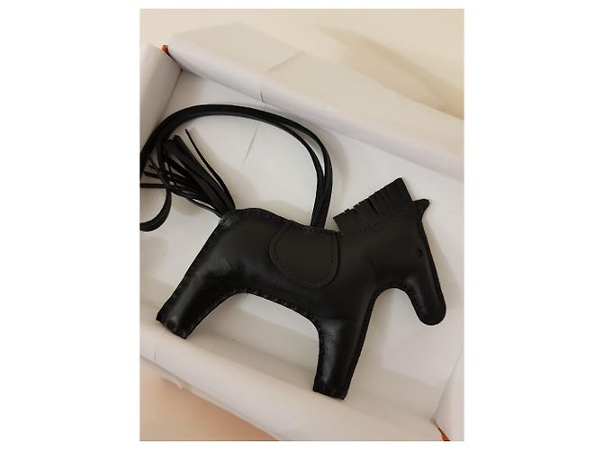 Hermès Rodeo So Black Charm per Borsa in Pelle Nero - vista 6