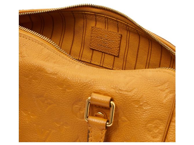 Speedy Louis Vuitton Tracolla veloce 25 Monogram Imprint Giallo - vista 7