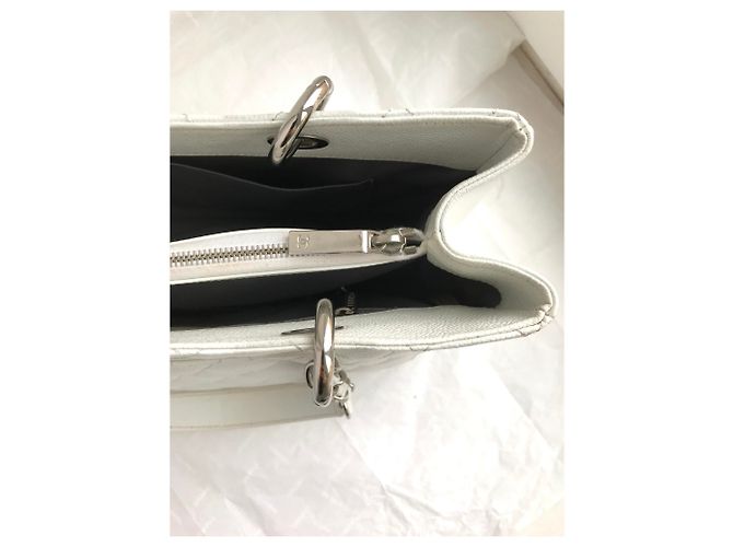Chanel GST Grand Shopping Tote 34cm in pelle di caviale - vista 15