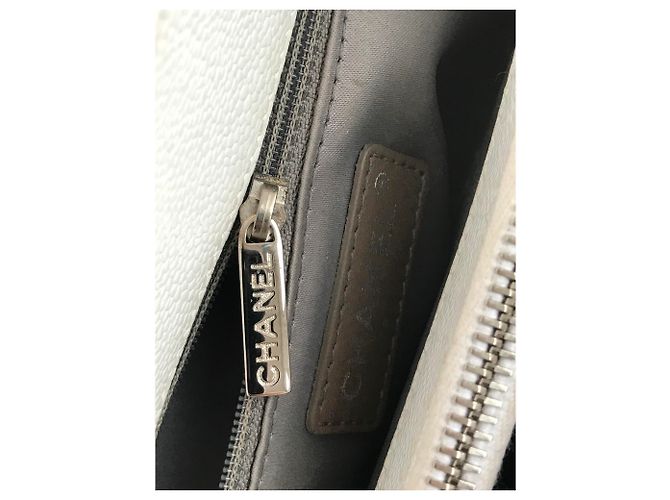 Chanel GST Grand Shopping Tote 34cm in pelle di caviale - vista 32