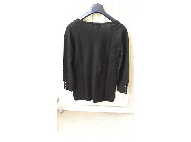 The Kooples Schwarzer Wollpullover mit V-Ausschnitt und Goldknöpfen - Ansicht 3