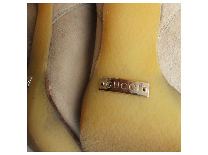 Botas Gucci em ovelhas devolvidas (Shearling) - vista 9