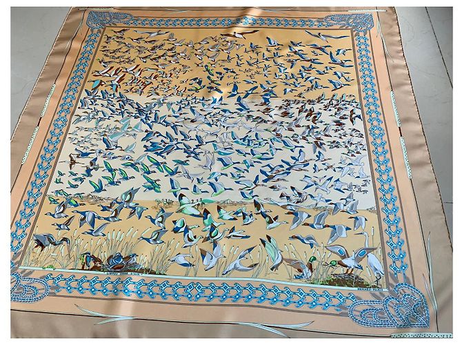 Hermès Oggetto non indossato! Hermes Silk 100 sciarpe Multicolore - vista 2