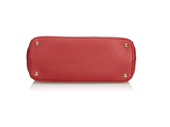 Prada Red Saffiano Vernice Parabole Handbag - vista 4