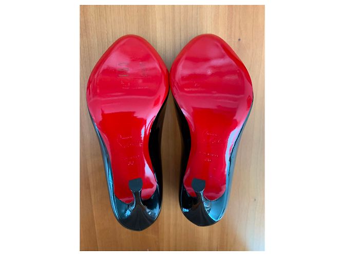Décolleté Christian Louboutin Fifille in vernice nera - vista 4
