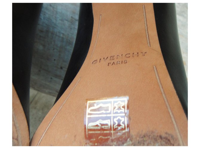 Givenchy-Flaschen zur Kommode Schwarz - Ansicht 7