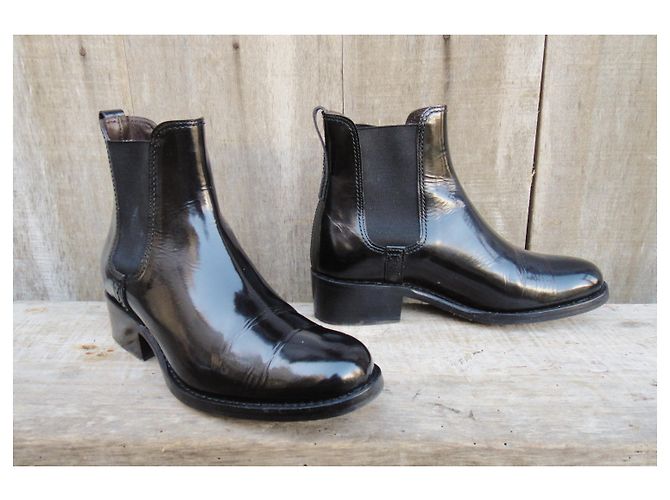 Botines chelsea modelo Heschung Judy en acabado barnizado. Negro - vista 5
