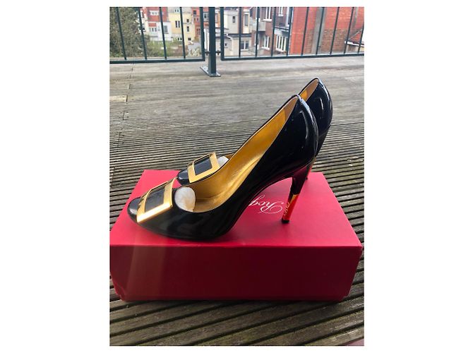 Décolleté Roger Vivier in vernice nera misura 39 Nero - vista 2