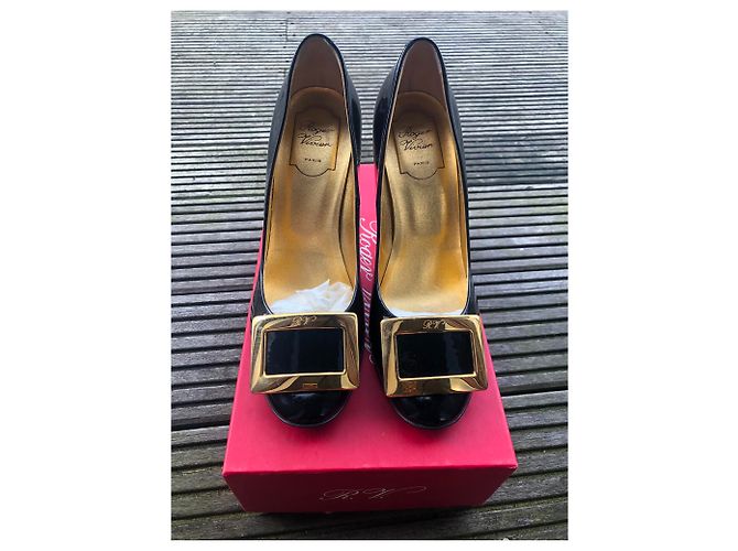 Décolleté Roger Vivier in vernice nera misura 39 Nero - vista 4