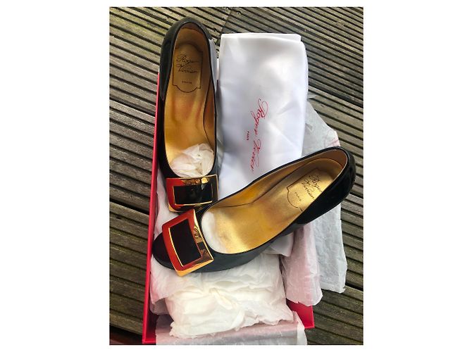 Décolleté Roger Vivier in vernice nera misura 39 Nero - vista 5