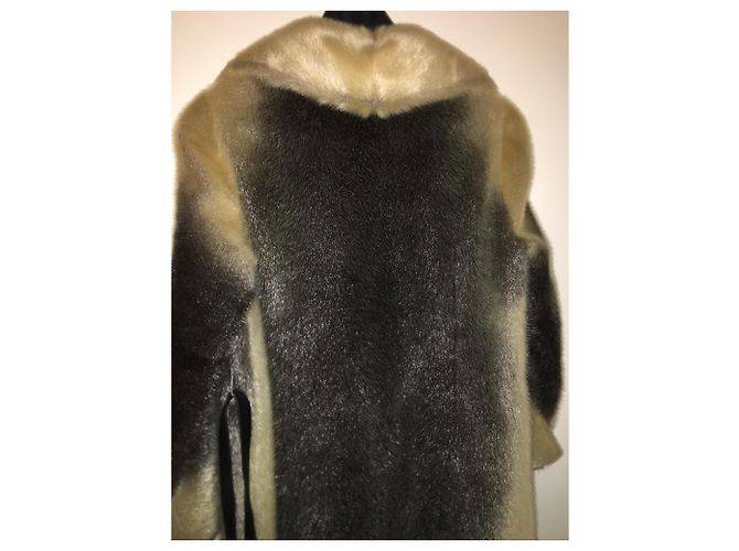 Autre Marque Cappotto corto in pelliccia grigia Grigio - vista 5
