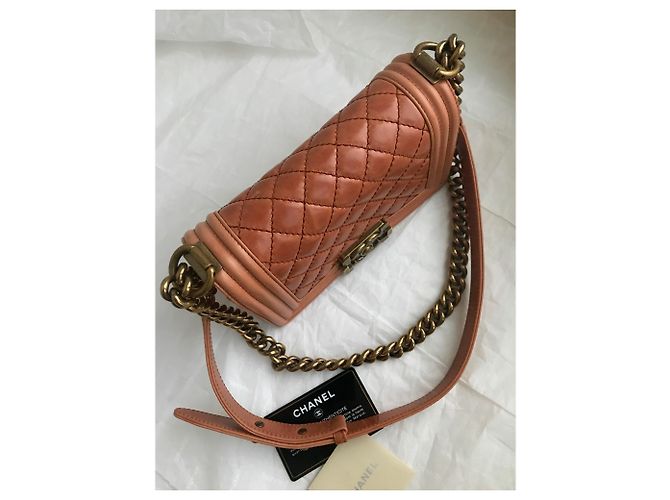 Chanel Mai indossato con il Flap Small Boy - vista 3