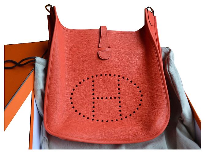 Borsa Hermès Evelyne III 29 Toro Maurice Capucine Rosso Arancione Corallo - vista 2