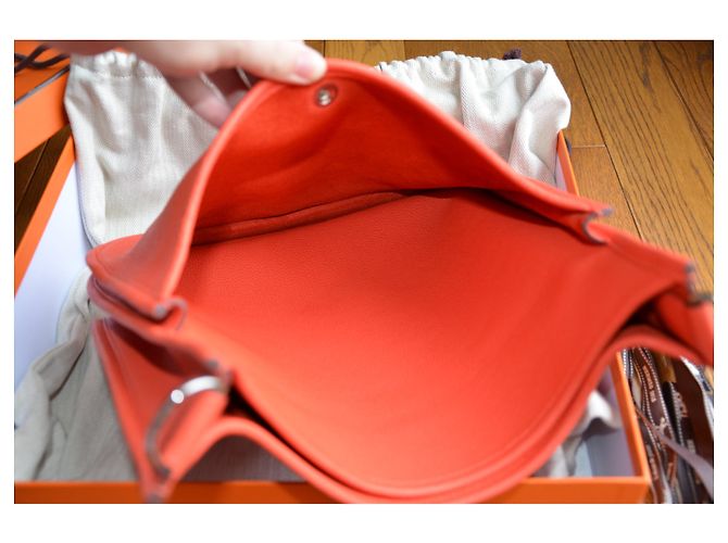 Borsa Hermès Evelyne III 29 Toro Maurice Capucine Rosso Arancione Corallo - vista 7
