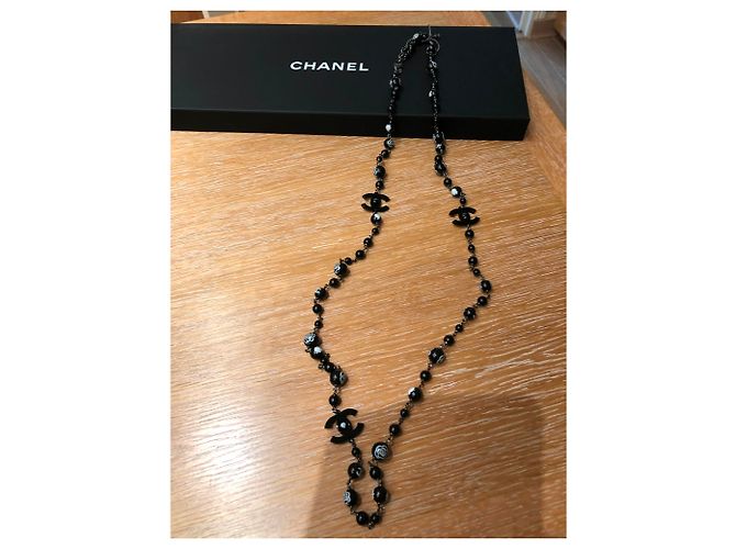 Collana lunga Chanel Coco Mademoiselle Nero - vista 2
