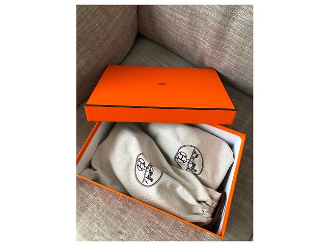 Kelly Hermès Sandalen Taupe - Ansicht 4