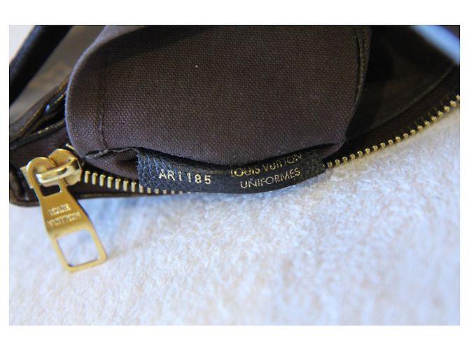Pallas Louis Vuitton Uniformes de Palas Marrom - vista 4
