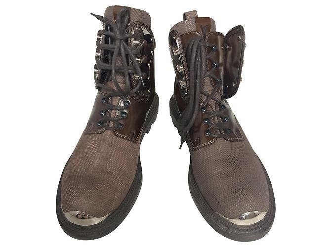 Louis Vuitton Boots Leather Lizard Chocolate Silvery - view 2