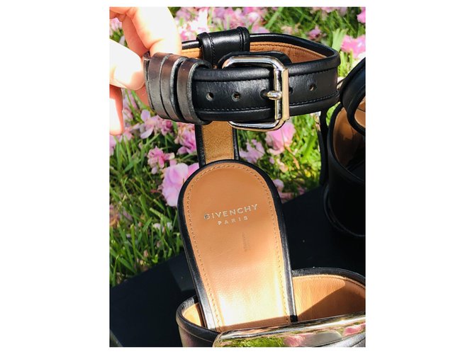 Givenchy Sandale mit Absatz und Absatz Schwarz Silber - Ansicht 3