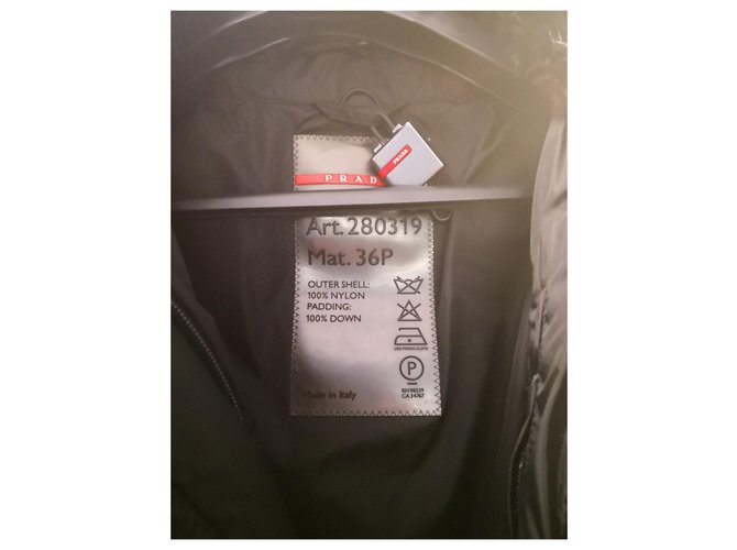 Abrigo acolchado Prada de nylon negro - vista 6