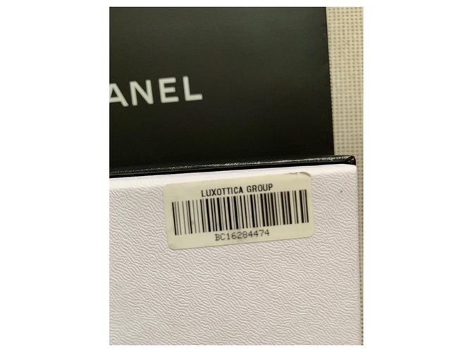 Chanel Lentes de sol Burdeos - vista 10