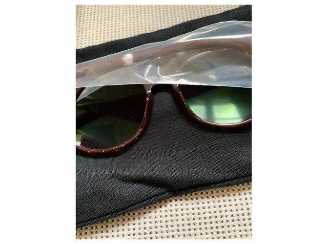 Chanel Lentes de sol Burdeos - vista 3