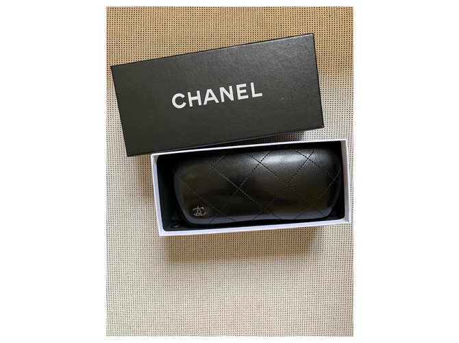 Chanel Lentes de sol Burdeos - vista 6
