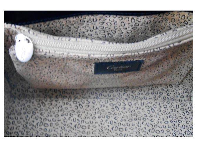 Borsa cubica Panthère Cartier in pelle nera Nero - vista 4