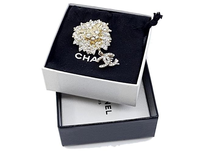 Chanel Spilla a testa di leone 2011 Collezione D'oro - vista 2