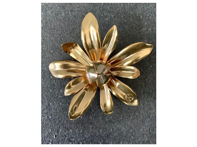 Chanel Sublimage Brooch D'oro - vista 7