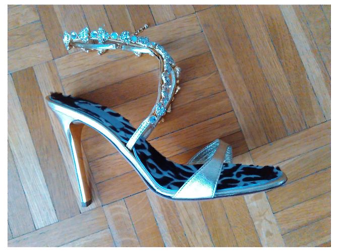 VICINI-SANDALEN MIT EMBELLISHMENTS Golden - Ansicht 4