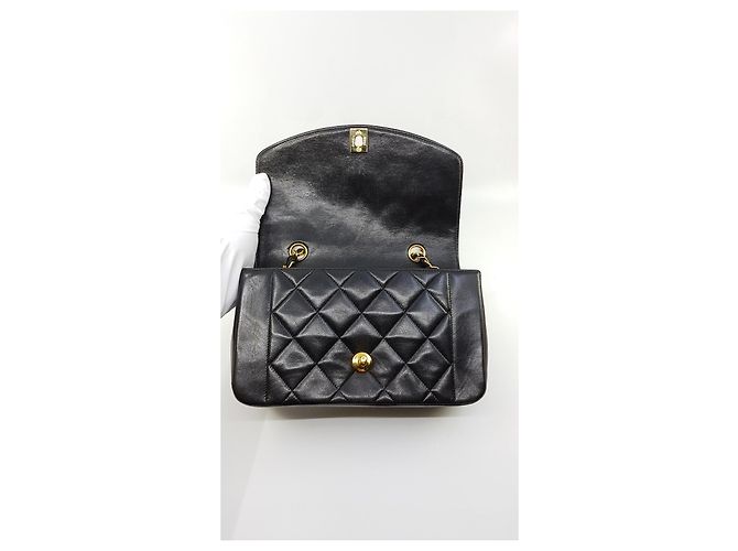 Chanel Diana Negro - vista 6